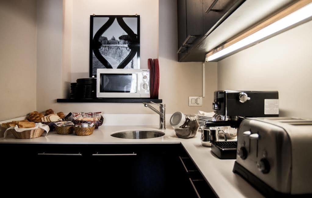 Sotto Il Sole Di Roma Bed & Breakfast Bagian luar foto