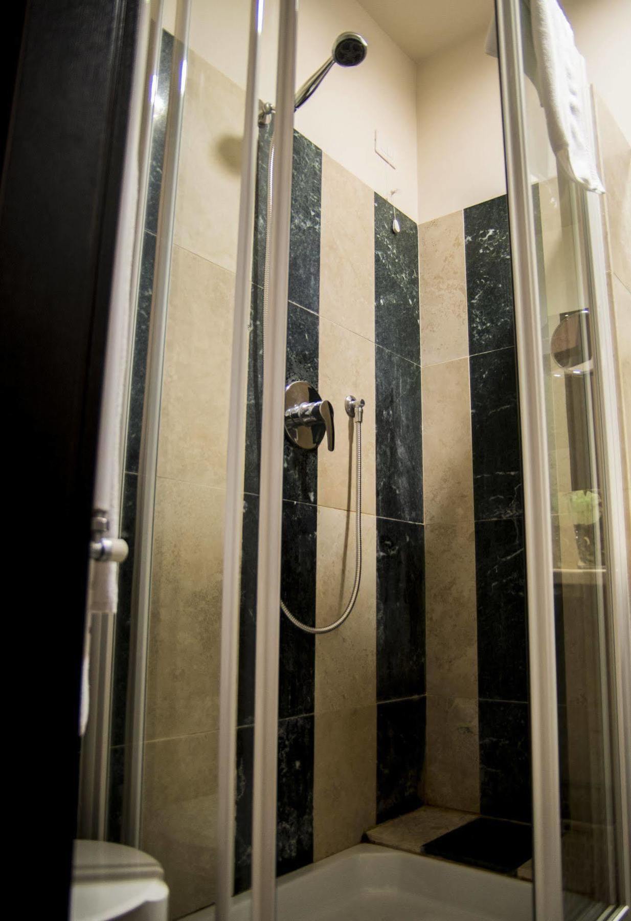Sotto Il Sole Di Roma Bed & Breakfast Bagian luar foto