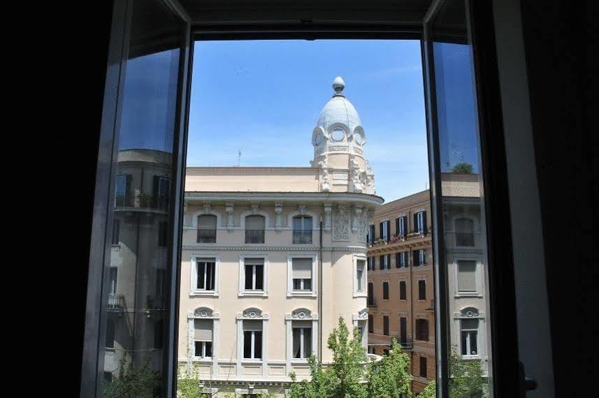 Sotto Il Sole Di Roma Bed & Breakfast Bagian luar foto